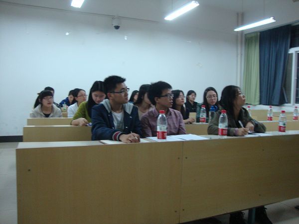 必赢766net手机版研究生会《财会纵横》编委会招新顺利进行