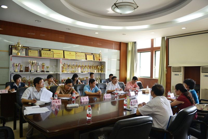 必赢766net手机版举行65周年校庆返校校友座谈会